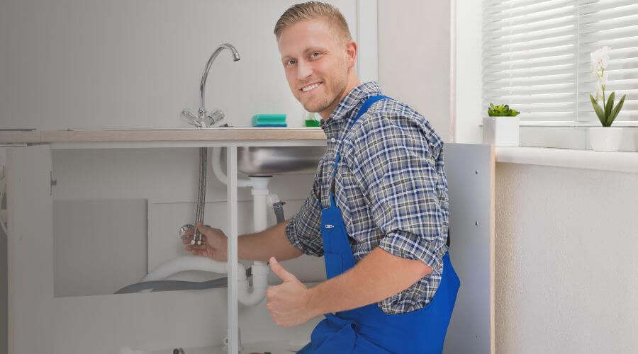 Expert burst pipe repair services in Lucas, IA